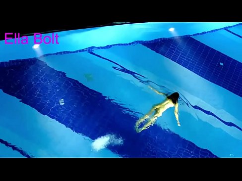 ❤️ Ùn possu micca piantà di fighjulà, ghjovana bionda catturata nuda in piscina ELLA BOLT Porno vk à co.sexvideogif.ru ❌❤